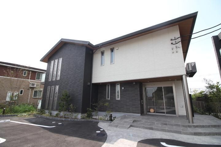エクラージュの外観
