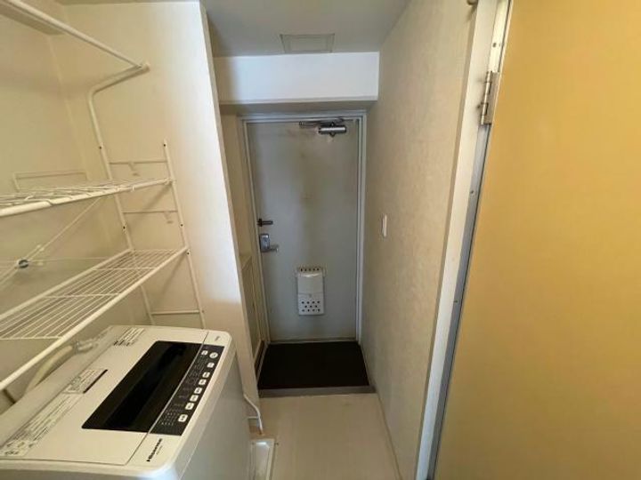 ルイシャトレ恵比寿の玄関