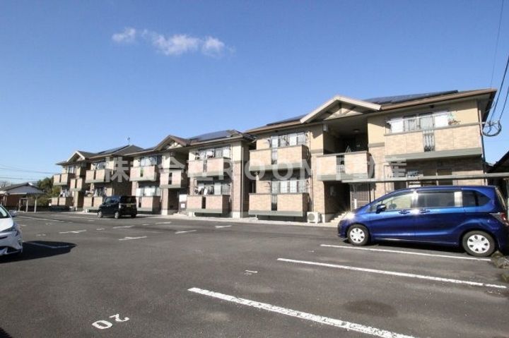 マルクイーンの外観