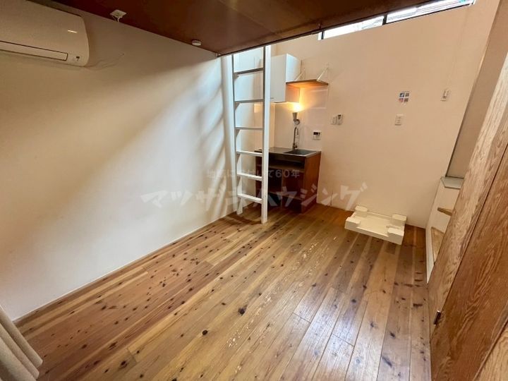 SMI RE STAY TOKYO Cの居間