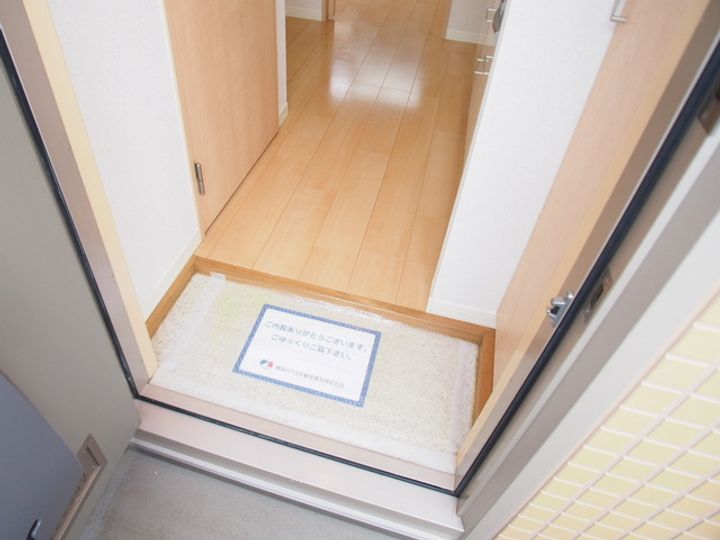 リバーサイド富士見台の玄関