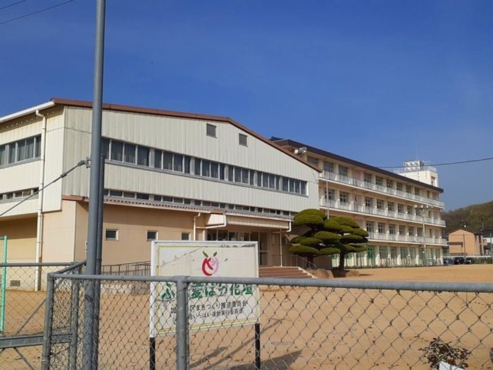広島県福山市加茂町字中野(アパート)の賃貸物件の周辺