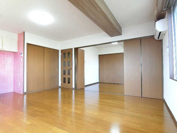 ダイヤ弐番館の居間