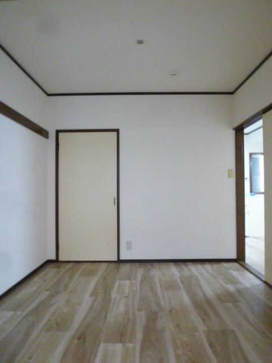 神奈川県綾瀬市小園(マンション)の賃貸物件の内装