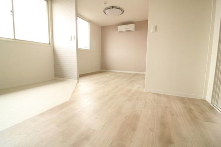 パナハイツサンCの居間