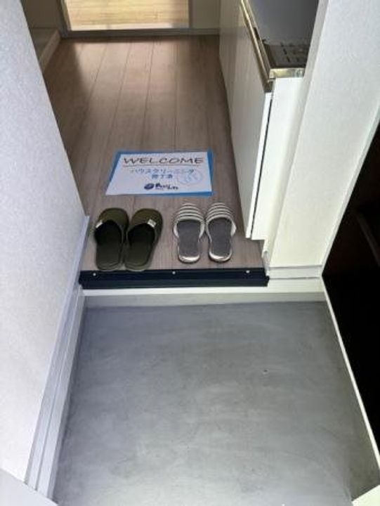 コーポサンライズの玄関