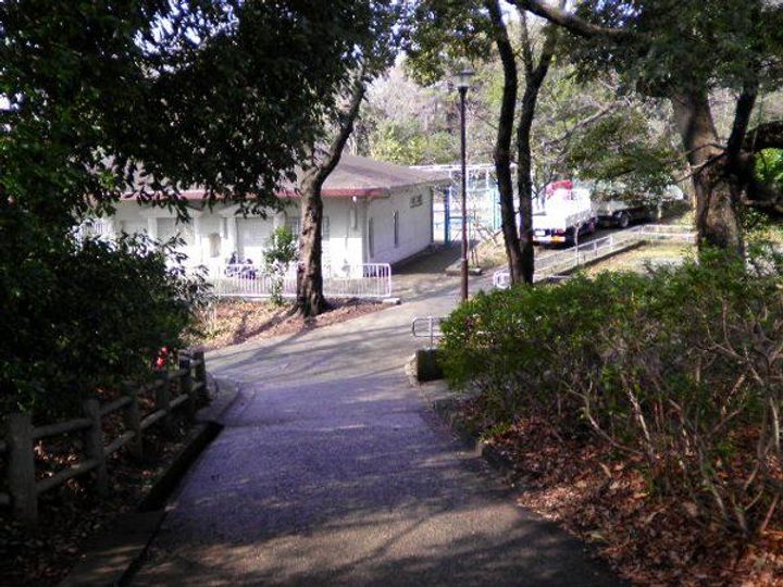 フェニックス新横濱参番館の周辺