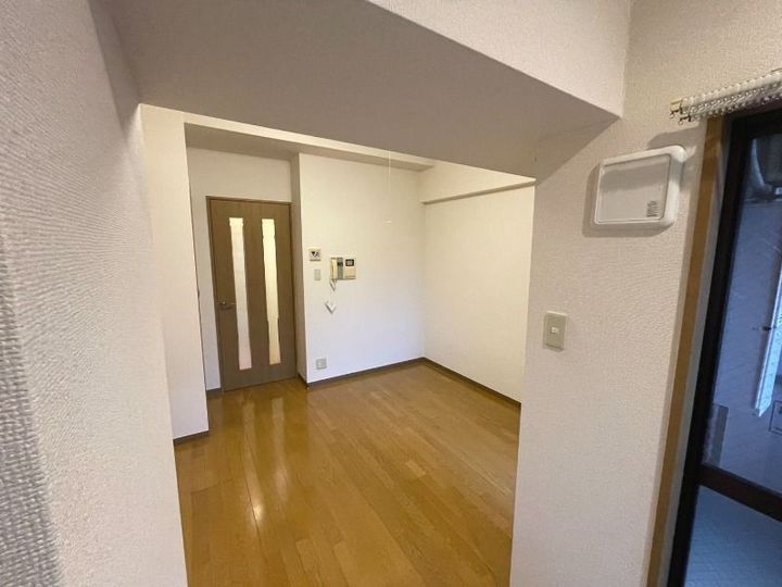 ミリオンプラザ目黒駅前の居間