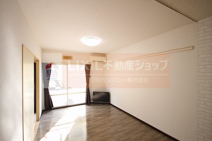 リゾートハイツ八戸2 A棟の居間