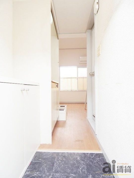 東京都小平市小川町1(アパート)の賃貸物件の玄関