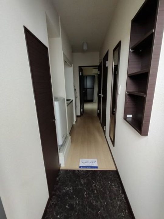 レオネクストLovin IIIの玄関