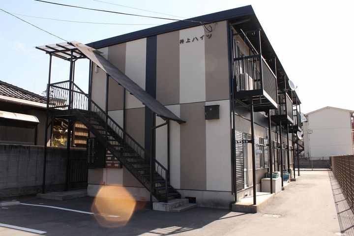 井上ハイツの外観