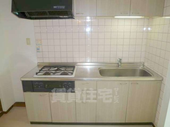 新開ビルのキッチン