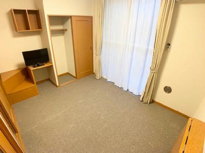 レオパレスシェソワ 城南の内装