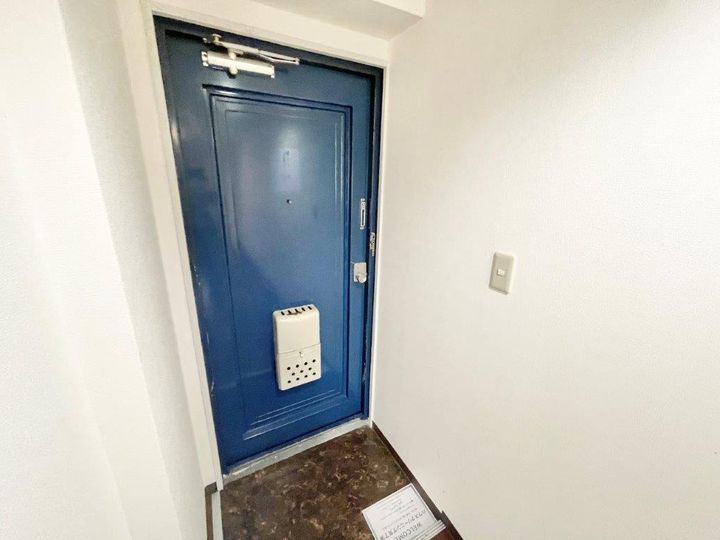 大阪府大阪市旭区中宮3(マンション)の賃貸物件の玄関