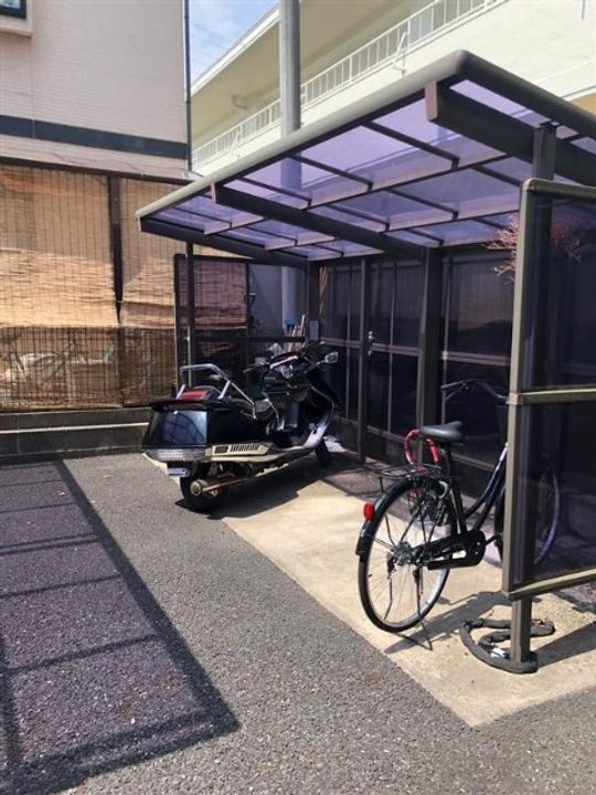 J・クレストの地図