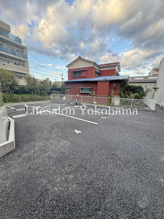 神奈川県横浜市神奈川区西寺尾2(マンション)の賃貸物件の地図