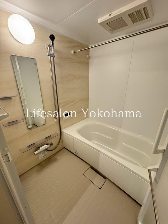 神奈川県横浜市神奈川区西寺尾2(マンション)の賃貸物件の風呂