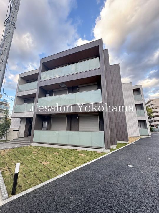 神奈川県横浜市神奈川区西寺尾2(マンション)の賃貸物件の外観