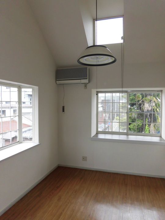 岐阜県土岐市泉町久尻(アパート)の賃貸物件の居間