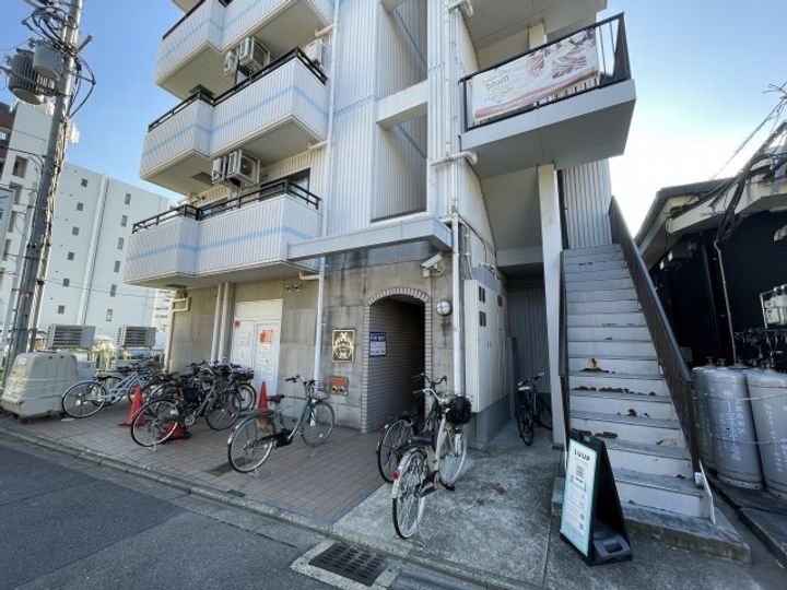 エリーフラッツ西京極の地図