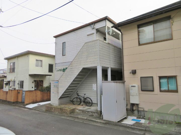 ハイネス台原の外観