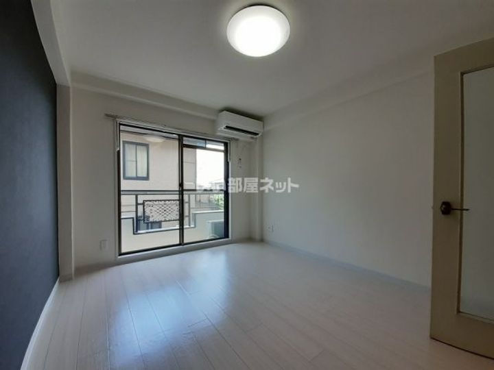 埼玉県行田市門井町3(マンション)の賃貸物件の居間