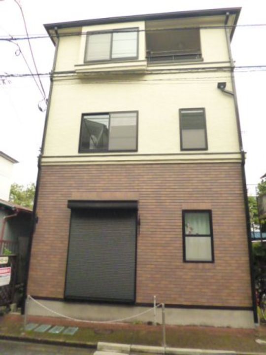 エストドミールの外観