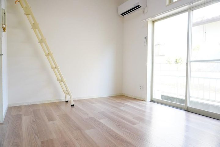 ロイヤルハイツみのり台の居間