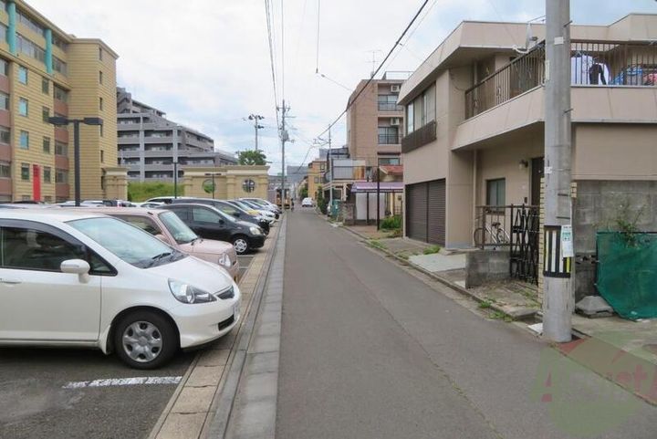 クレスト連坊の周辺