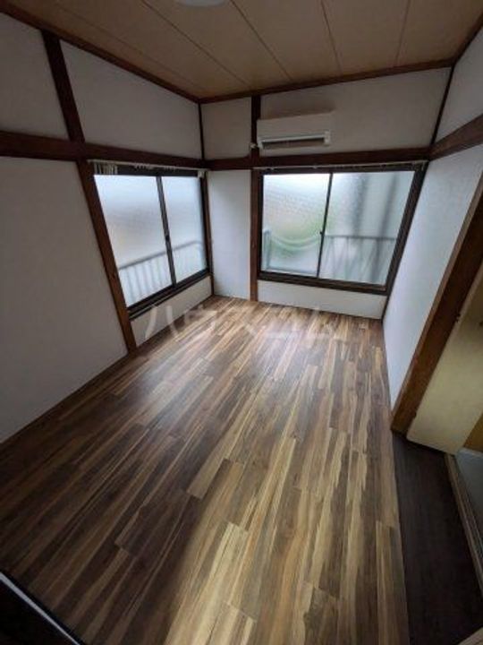 ニュープリンスの居間