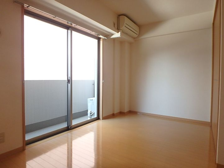 東京都板橋区蓮沼町(マンション)の賃貸物件の居間