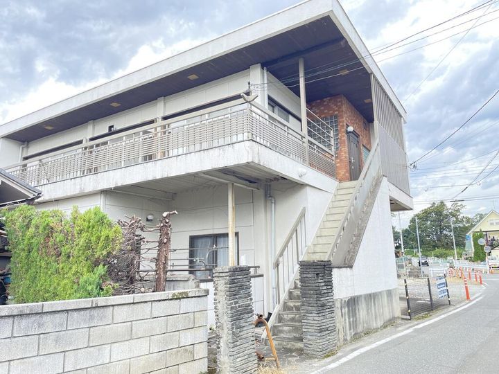 ヴィラ竜王の外観
