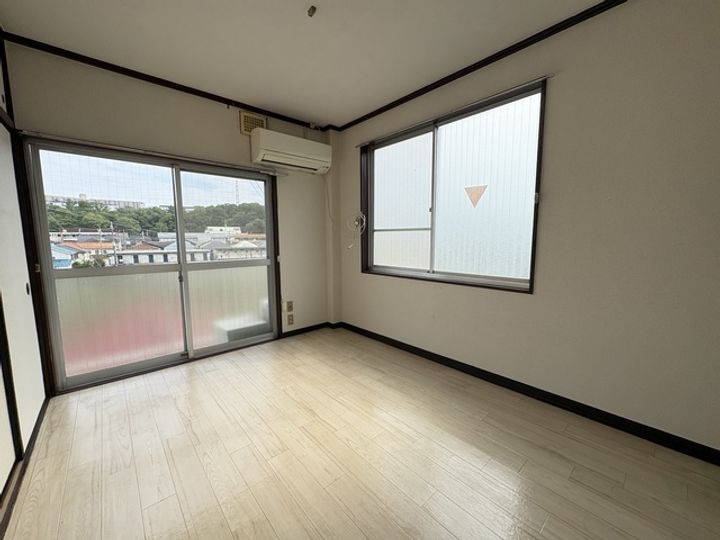 ニューオーツカマンションの居間