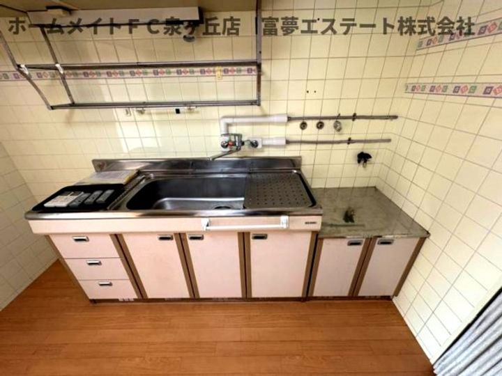 泉ヶ丘コーポラスB棟2棟のキッチン