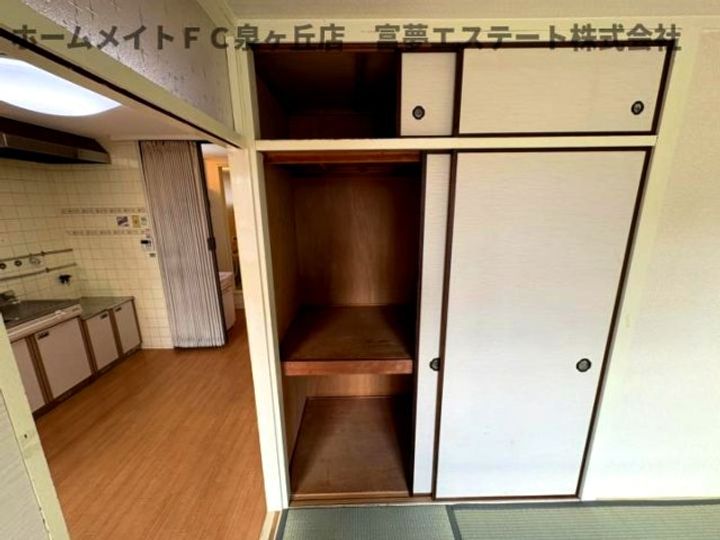 泉ヶ丘コーポラスB棟2棟の内装