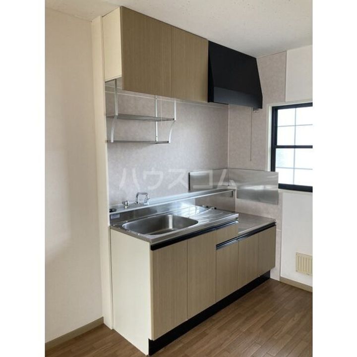 シャトー平松のキッチン