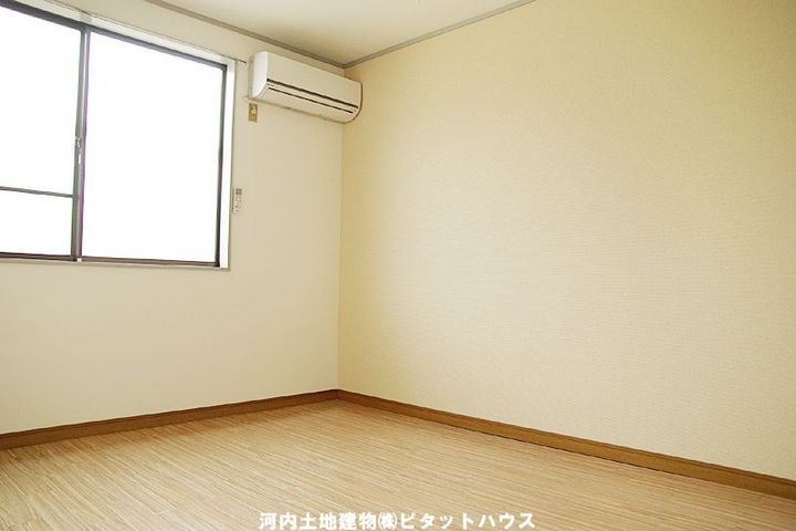 ニュープレミスの居間
