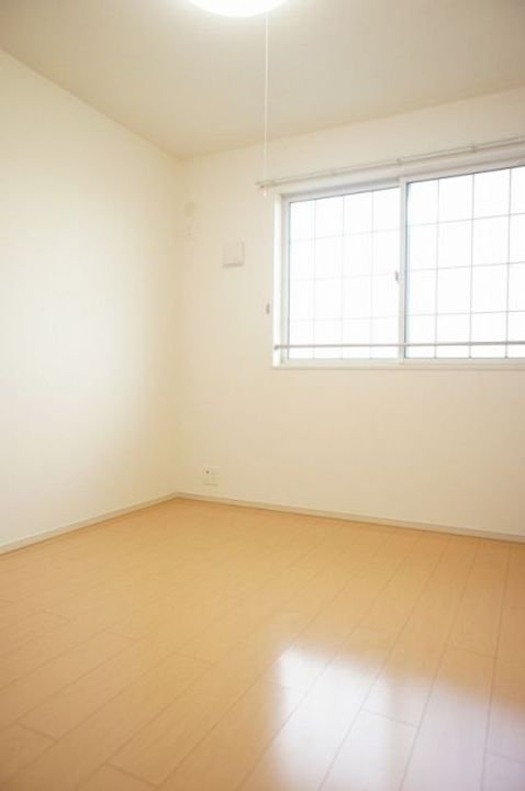 福島県いわき市平塩字西川原(アパート)の賃貸物件の居間