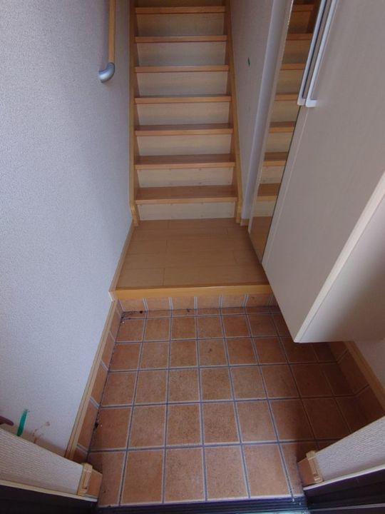 静岡県浜松市中央区和合町(アパート)の賃貸物件の玄関