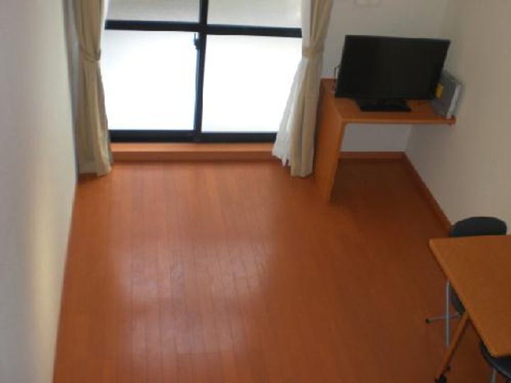 レオパレスダースの居間