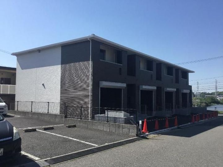 神奈川県秦野市若松町(アパート)の賃貸物件の外観