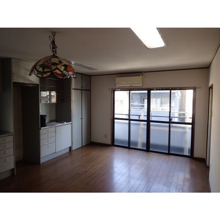 エルパラッツォ住吉宮町の居間