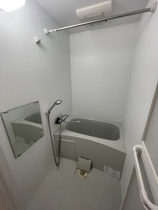 IVY HOUSE HORIKIRI S棟の風呂