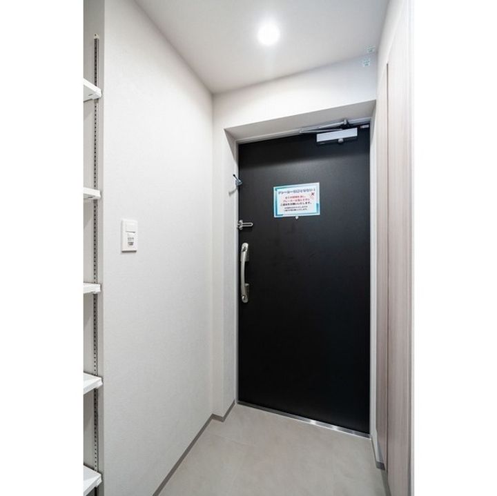 ウェルスクエア新宿戸山の玄関