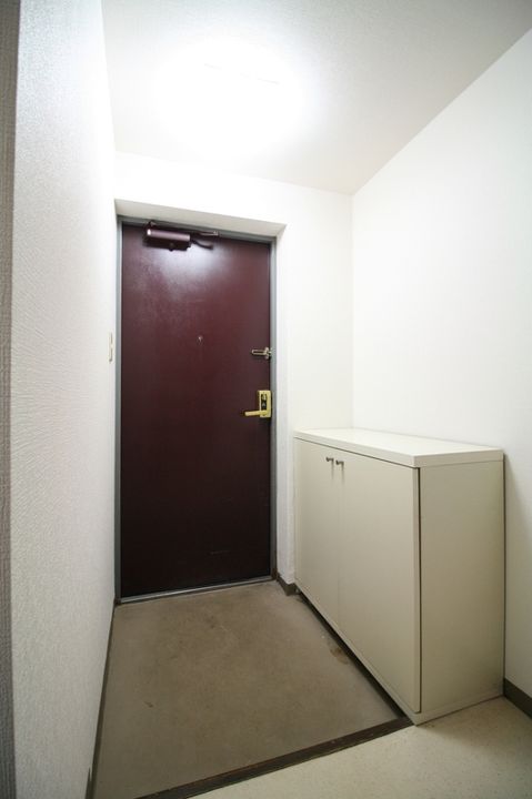 コートドエル恵庭の玄関