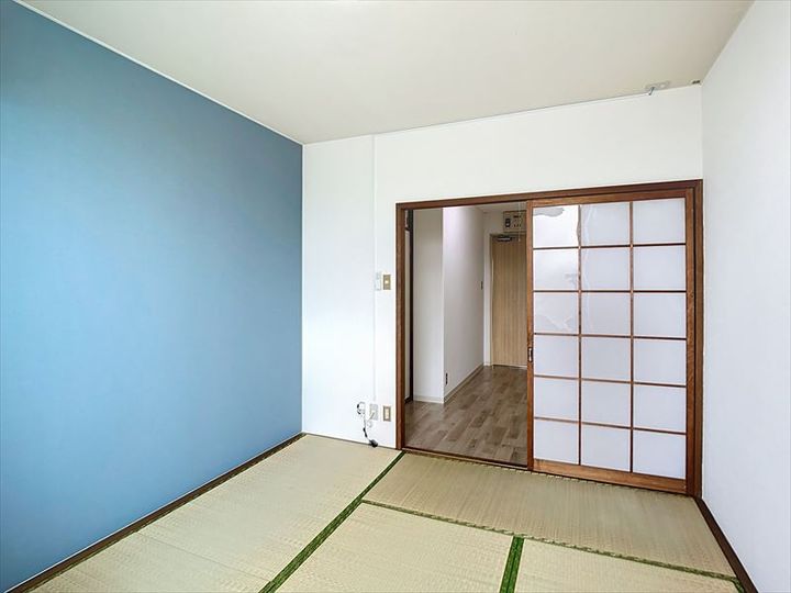 涌波スカイハイツの居間