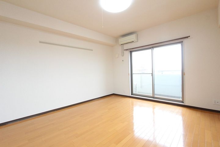 サングーテス志波町の居間