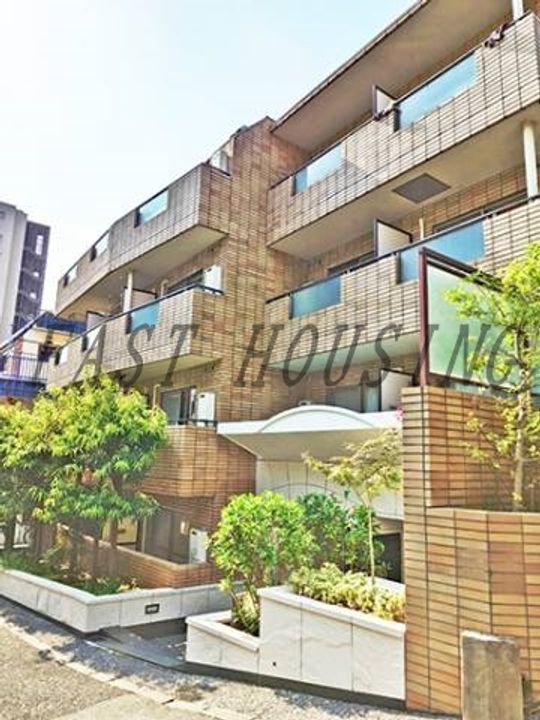 東京都新宿区払方町(マンション)の賃貸物件の外観