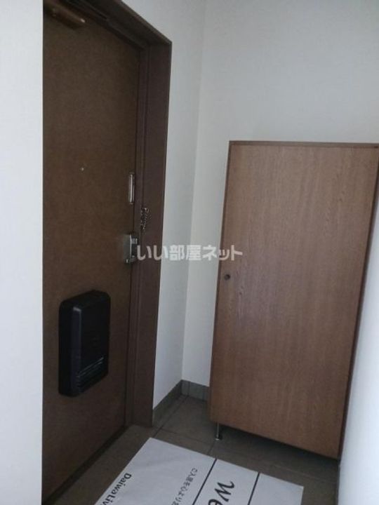 広島県福山市手城町2(マンション)の賃貸物件の玄関